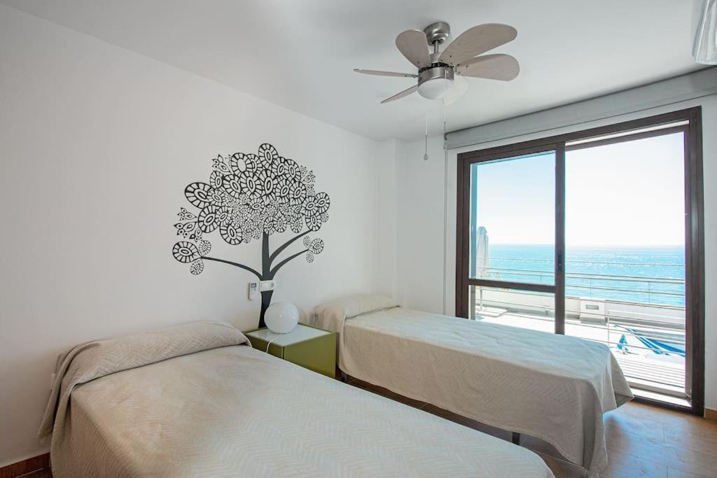 Sunny House With Great Sea Views, 3 Terraces, Private Heated Pool And Sauna La Herradura  Eksteriør billede